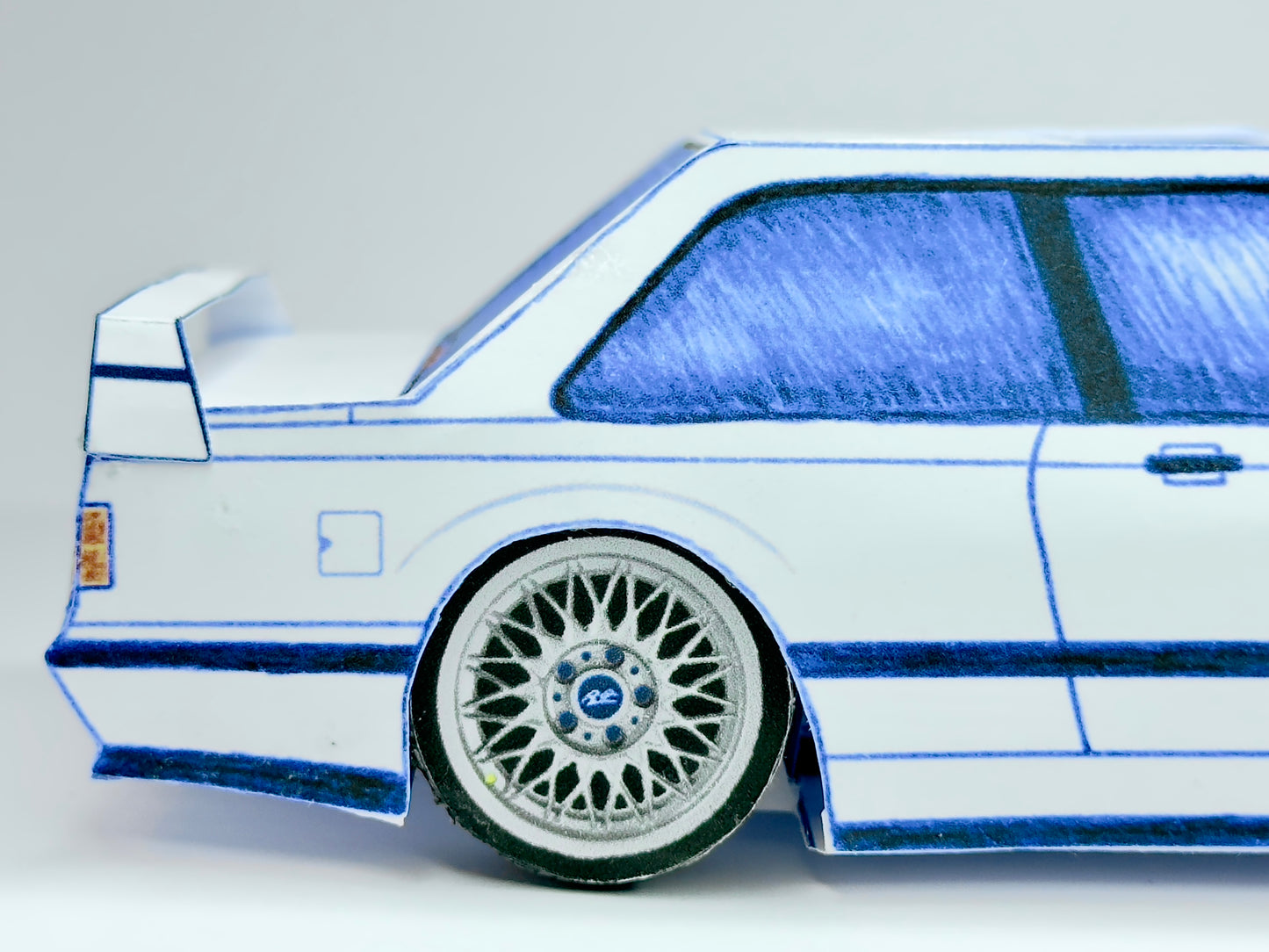 E30 Legacy Classic 2 — Paper Car Collectible Kit